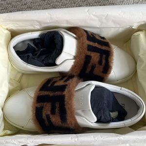 Fendi Shearling trimmed leather sneakers size 38